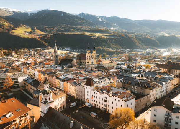 Benefizlauf „Lauf mit Herz – Altstadt Brixen: zeitweilige Straßensperrung am 06.06.2025
