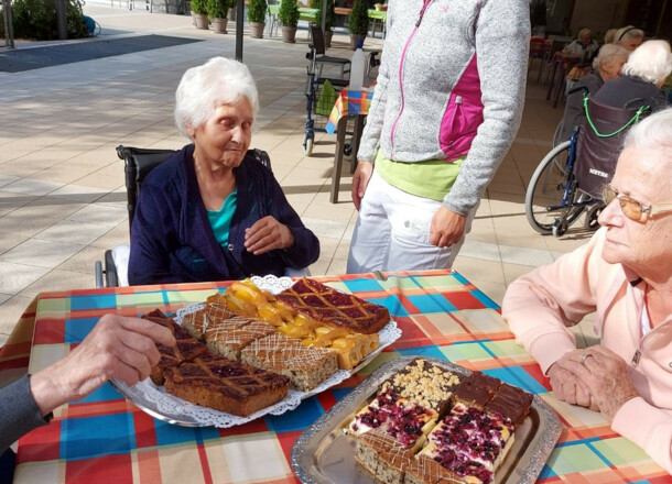 Iniziativa per i cittadini della terza etá - Una dolce sorpresa